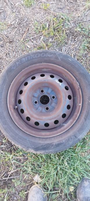 Toyota Yaris čelične felge 185/60R14