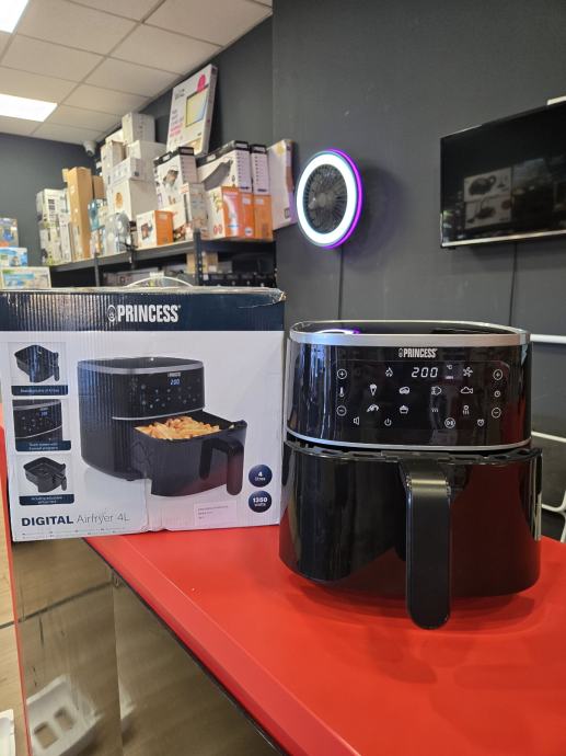 Princess digital Airfryer friteza na zrak(bez ulja) 4l