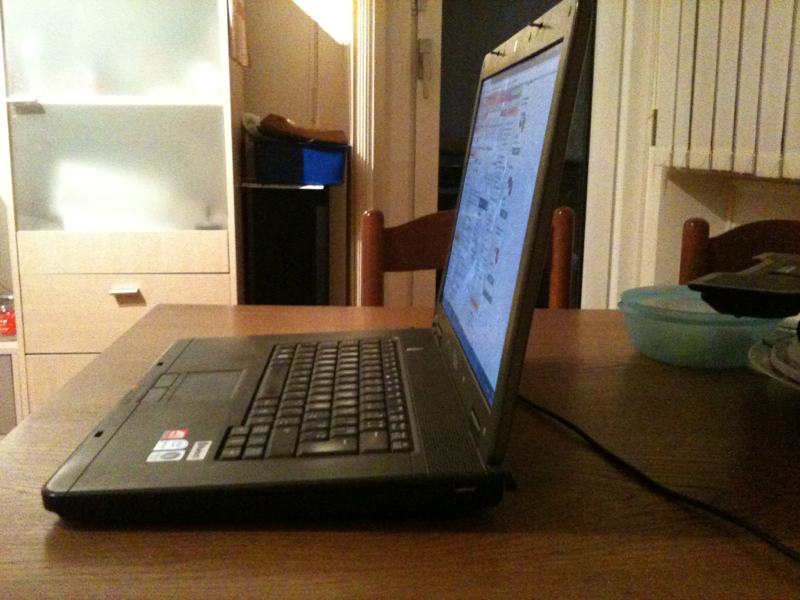 Laptop Fujitsu Siemens 17'' Intel®,Radeon HD...