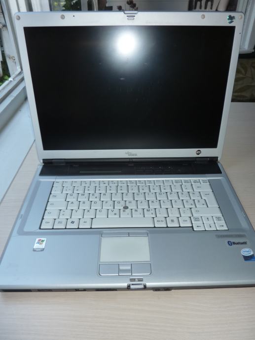 Lifebook E8210 WB1 za dijelove