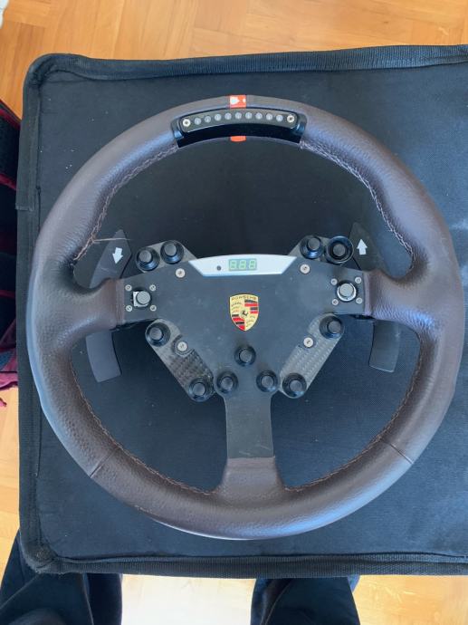 Fanatec  Porsche 918 volan