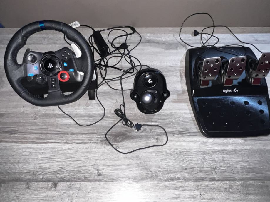 Logitech G29 + Logitech Shifter *Odlično stanje*