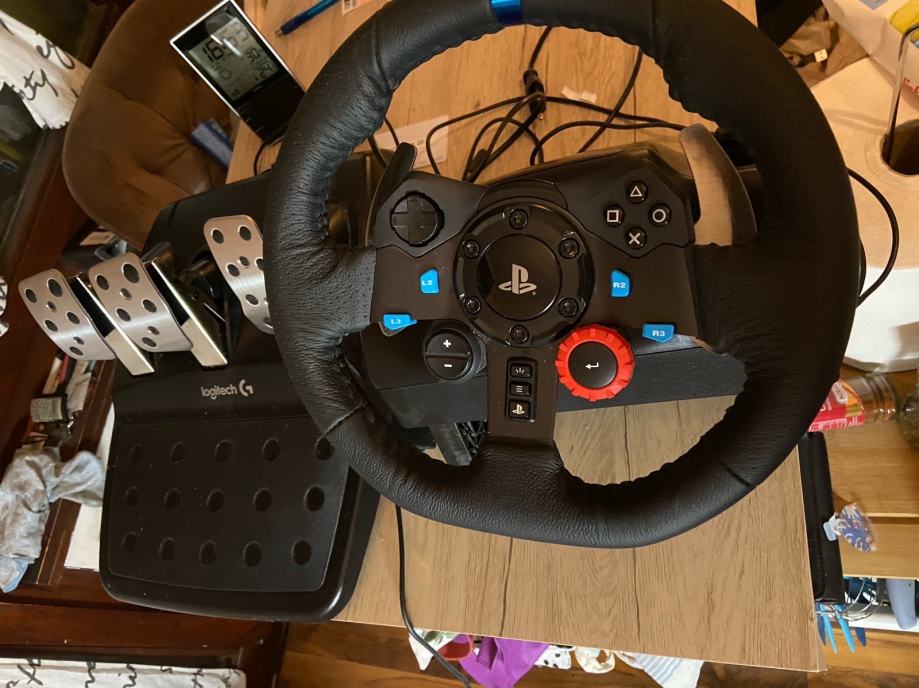 Volan s pedalama G29 za PC i PS4,PS5 (original kutija)