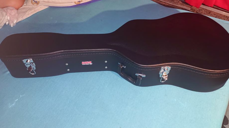 AKUSTIČNA GITARA FENDER NOVA