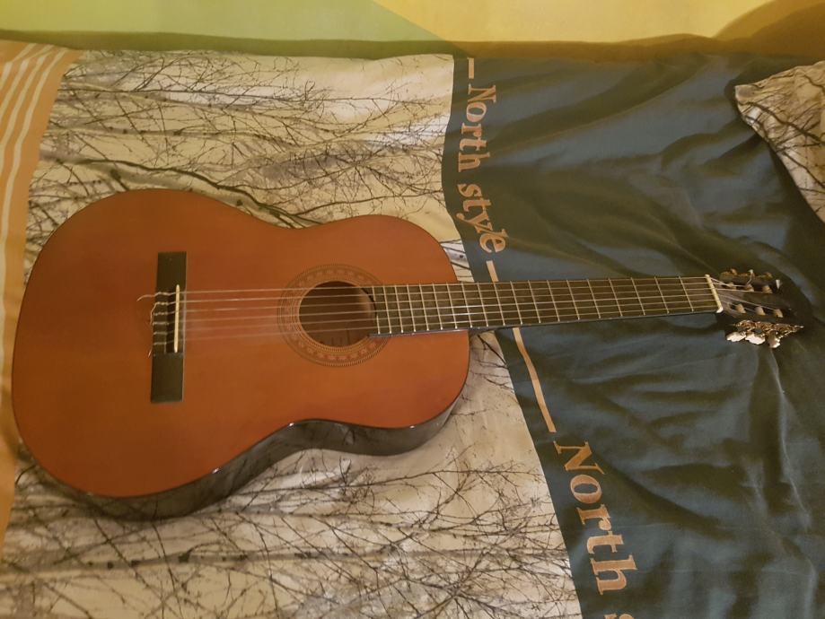 Akustična gitara