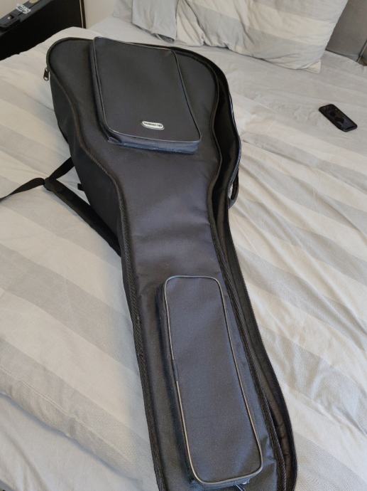 Elektroakustična Bass Gitara