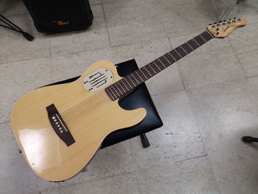 Godin Acousticaster