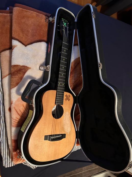 Martin Ed Sheeran X Signature Edition