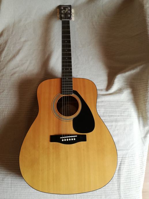 Yamaha FG-400A