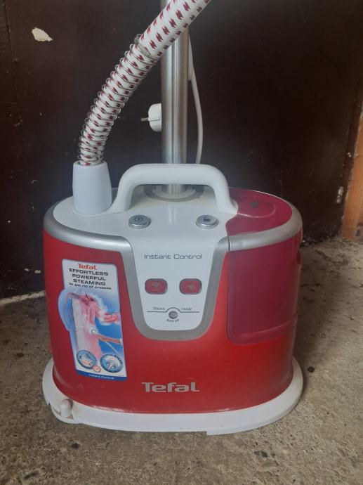 Tefal uređaj za okomito glačanje