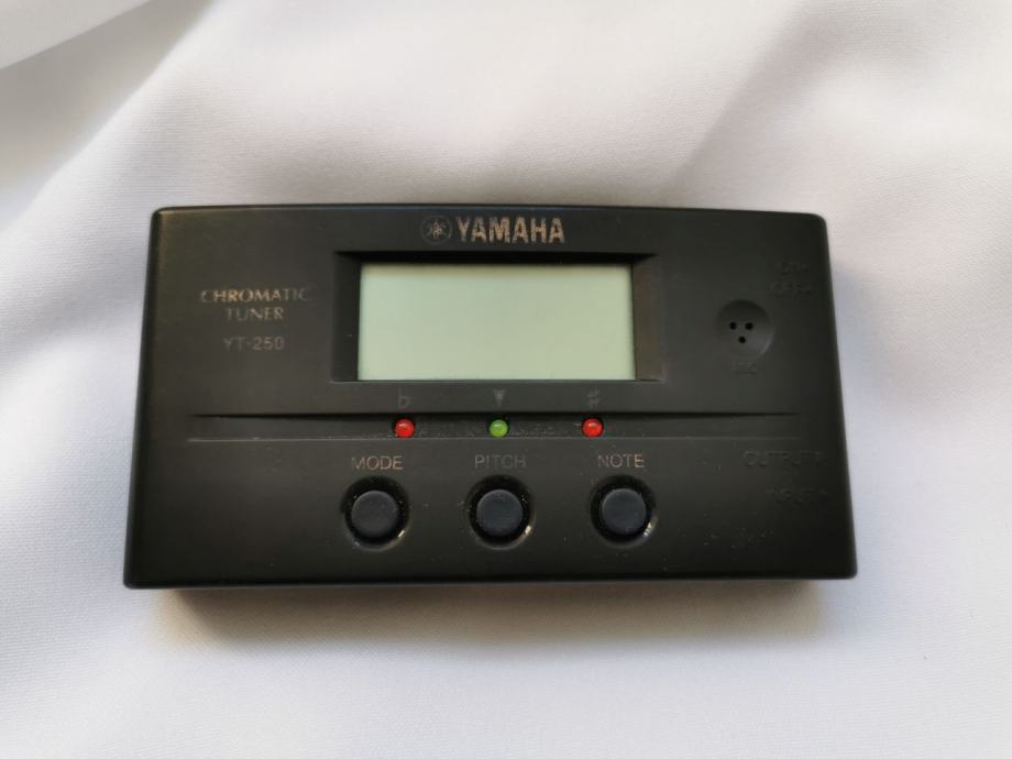 Yamaha YT-250 chromatic tuner