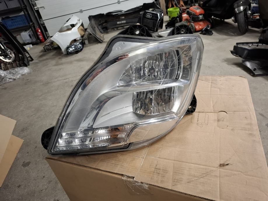 Daf FX 106 1857526 prednji lijevi led far prodajem