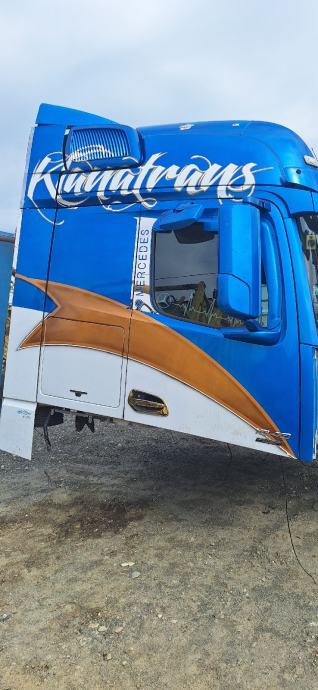 Kabina Actros mp4