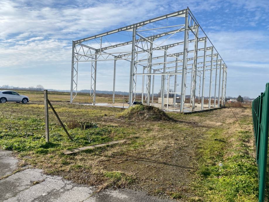 Metalna konstrukcija hala 700m2