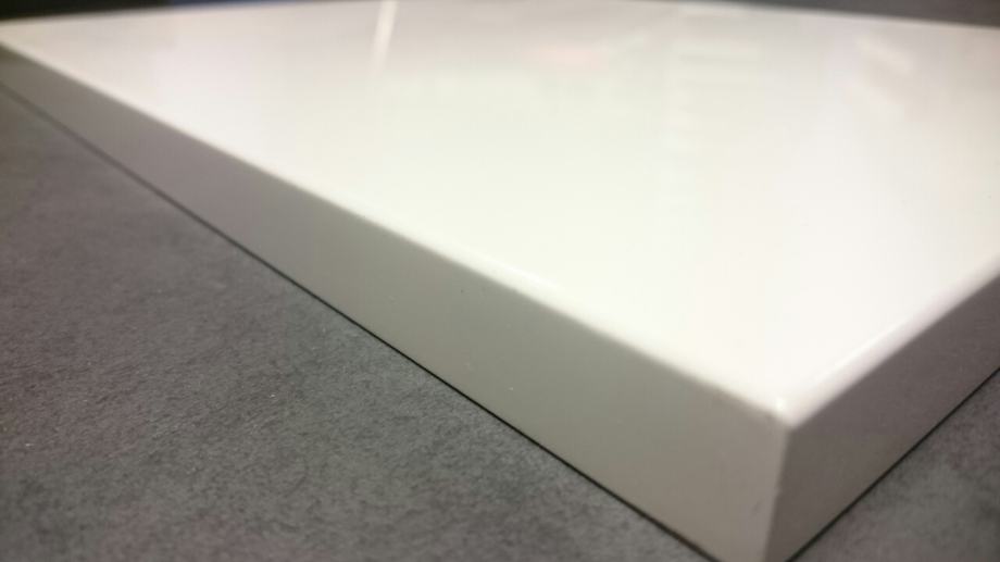 Obostrano lakirani medijapan bijeli 19mm, dimenzije 182x60 cm, 4 kom