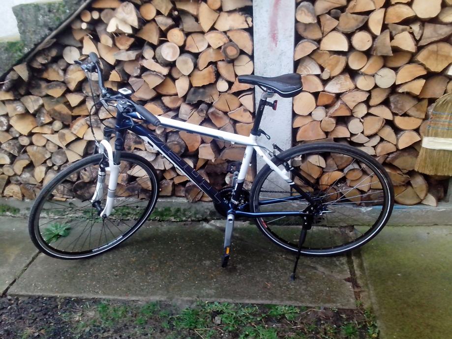 trek ds 8.3 weight