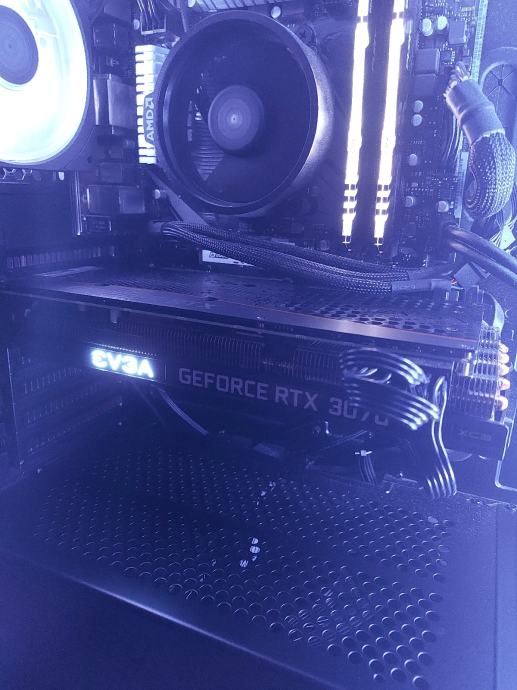 EVGA RTX 3070 - Rezervirano