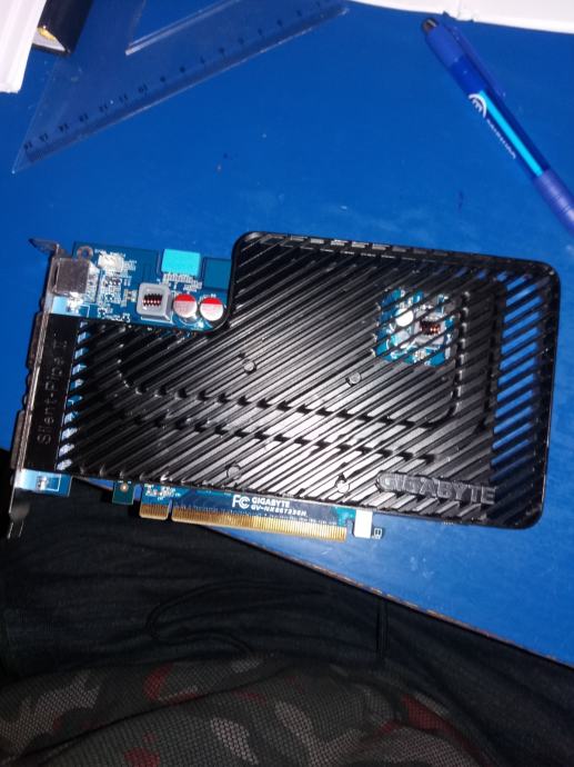 GIGABYTE 8600 GT, 256MB