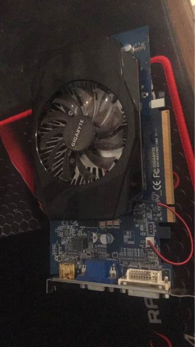 GIGABYTE HD 6570 1GB