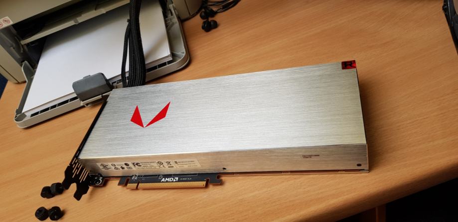 Radeon™ RX VEGA 64 Watercooling 8GB