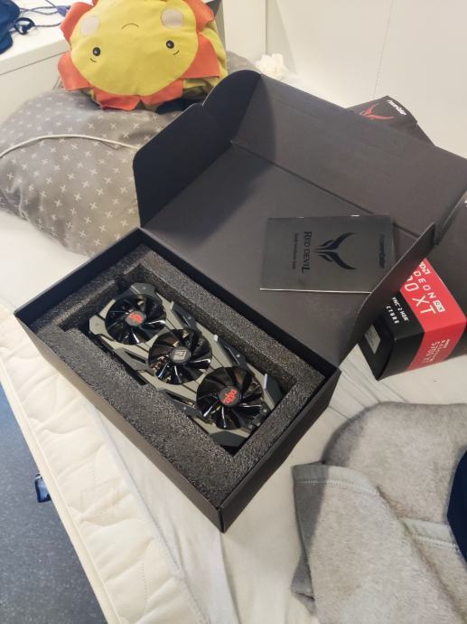 RED DEVIL RX 5700 XT