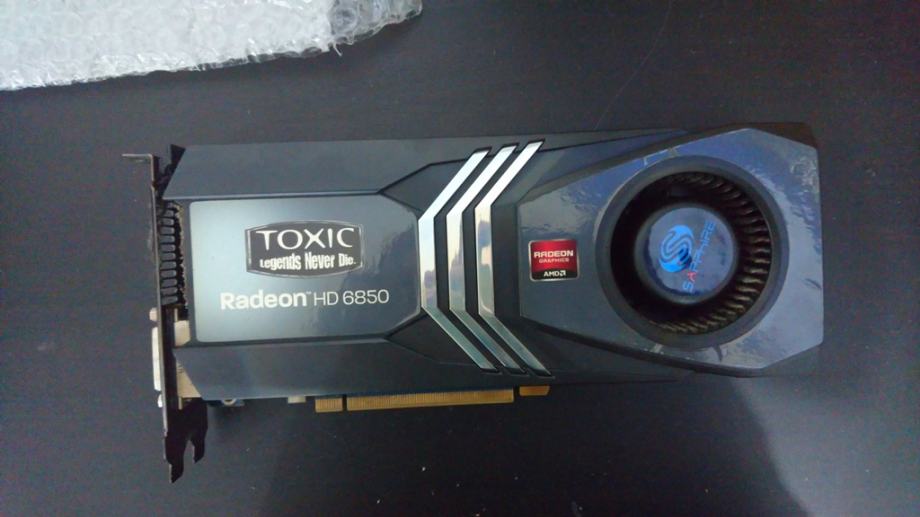 Sapphire Ati Radeon 6850 HD Toxic, 1GB DDR5