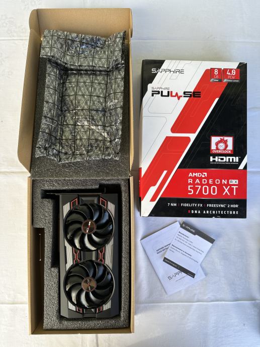 SAPPHIRE RADEON PULSE RX 5700 XT 8G; GDDR6