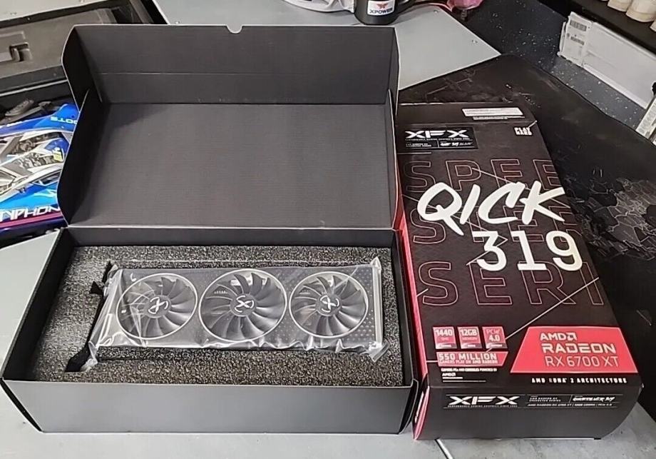 XFX SPEEDSTER QICK 319 AMD Radeon RX 6700 XT BLACK - 12GB