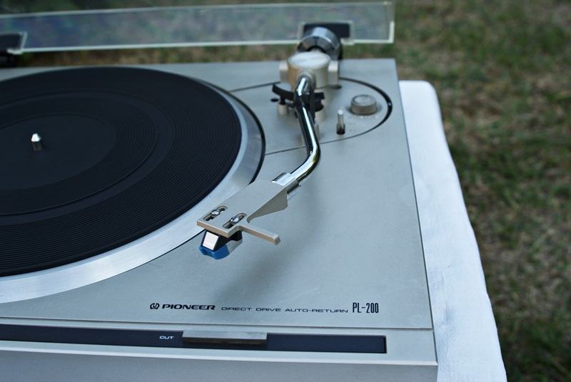 Pioneer PL-200