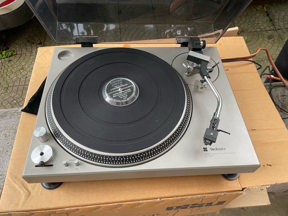 Technics Sl Direct Drive Turntable System