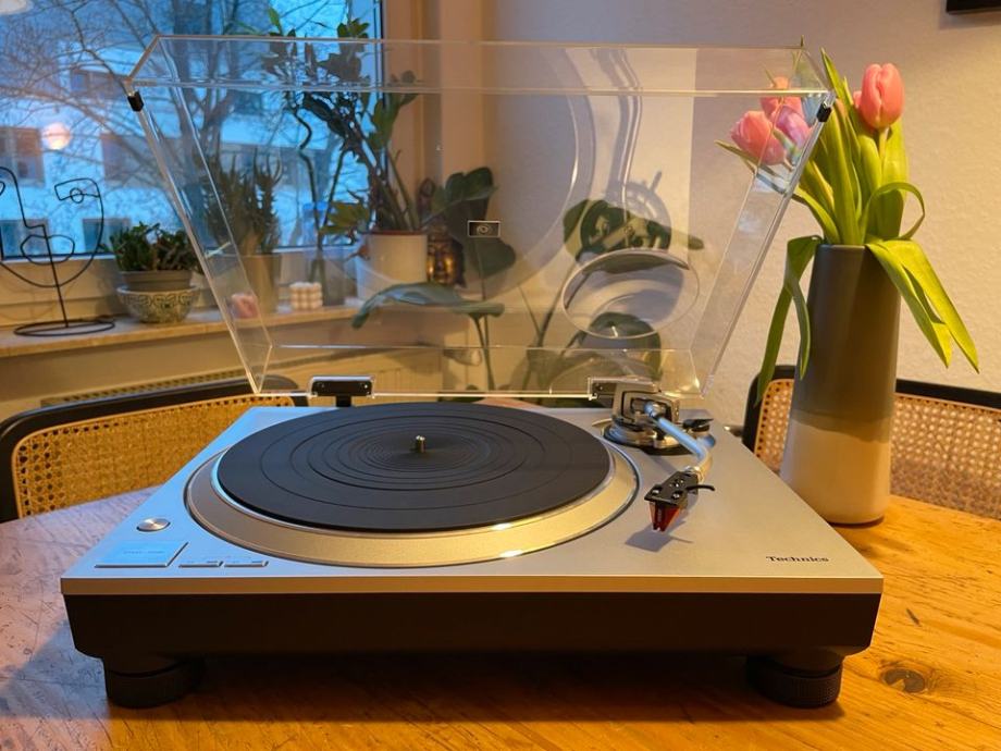 TECHNICS SL 1500C Gramofon