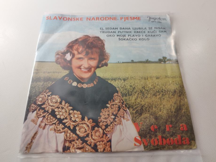 Vera Svoboda – Slavonske Narodne Pesme (odlično očuvana)