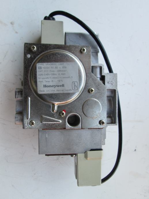 elektomagnetski plinski ventil Honeywell VR4905C