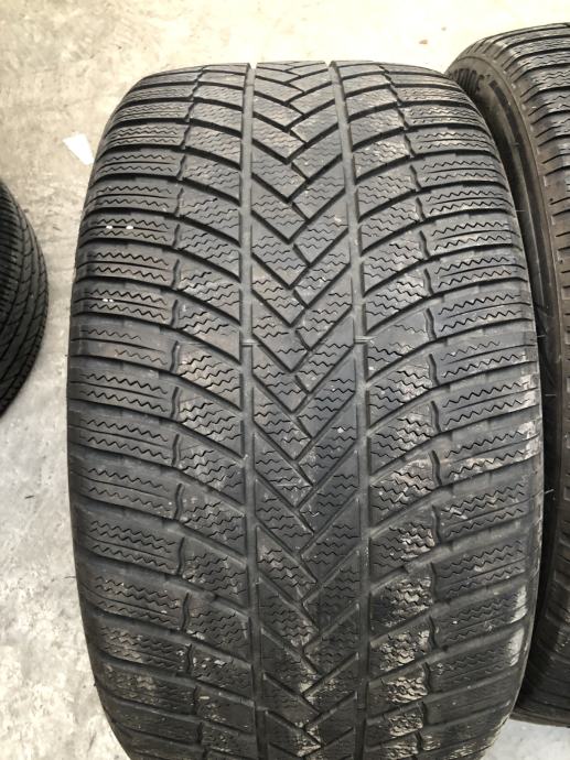 Bridgestone Blizzak LM005 275/40/18 103V M+S 5-5,5mm 2022*