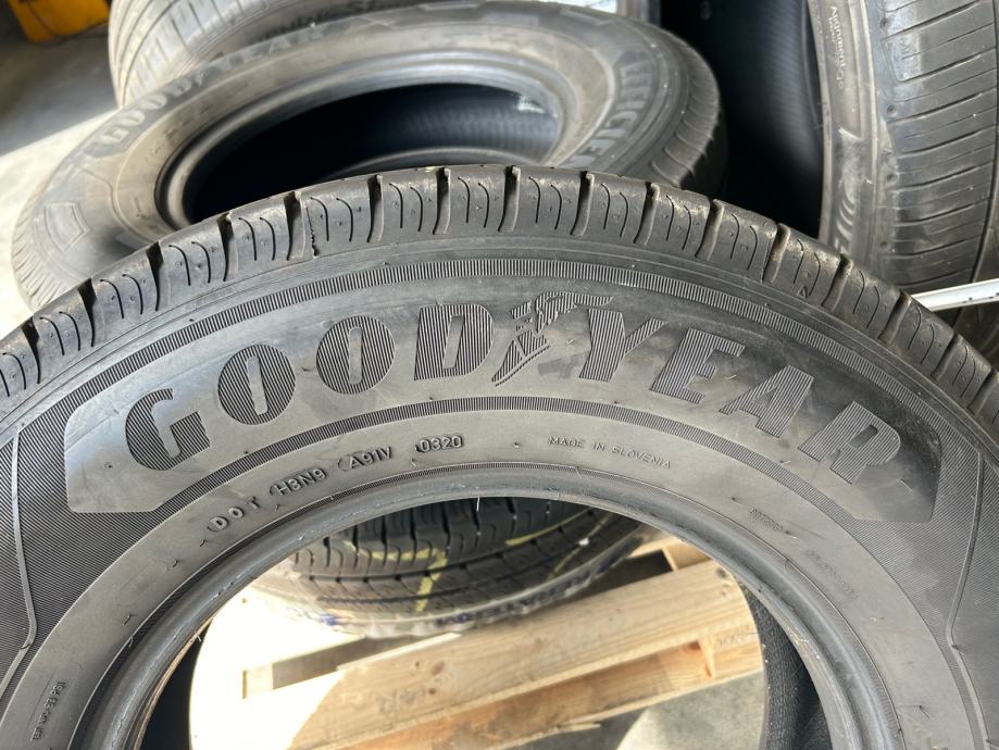 Goodyear zimske gume 225/75/r16c