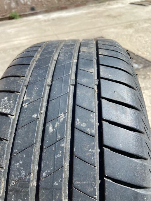 Gume Bridgestone 205/55/16 ljetna 4 kom.