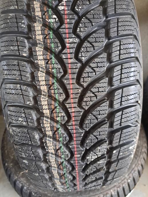 Gume Bridgestone 205/55/16 zimska 2 kom.