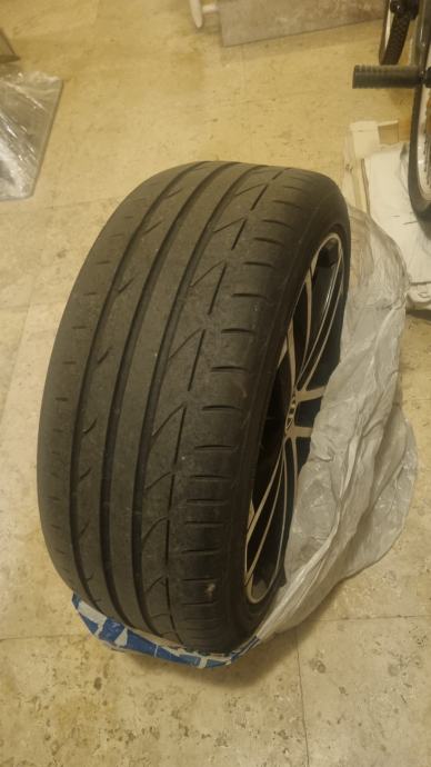 Gume Bridgestone 225/40/18 ljetna 4 kom.