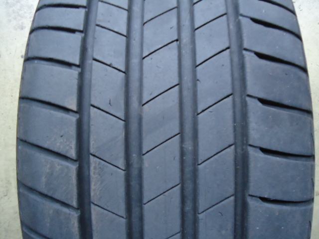 Gume Bridgestone 225/45/17 ljetna 2 kom.