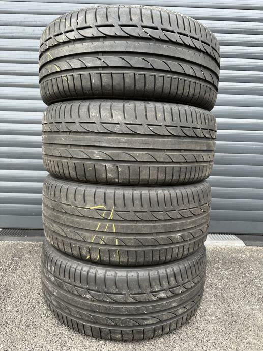 Gume Bridgestone 235/40/19 ljetna 4 kom. **SET 250€**