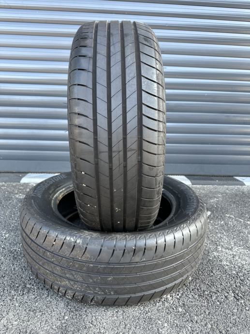 Gume Bridgestone 235/55/18 ljetna 2 kom. Novo **200€**