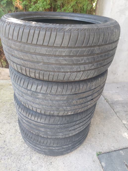 Gume Bridgestone 245/45/18 ljetna 4 kom.