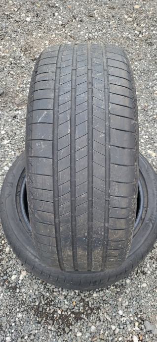 Gume Bridgestone 255/45/20 ljetna 2 kom.