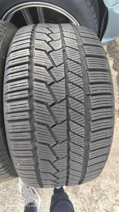 Gume Continental 255/40 R20. Ripna 7.mm kao nove (Dve 200.eur)