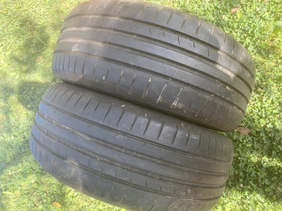 Gume Dunlop 205/55/16 ljetna 2 kom.