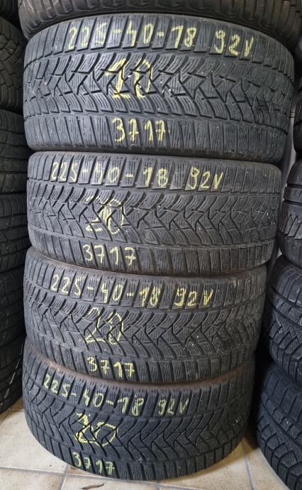 (20) Gume Dunlop 225/40/18 zimska 4 kom.