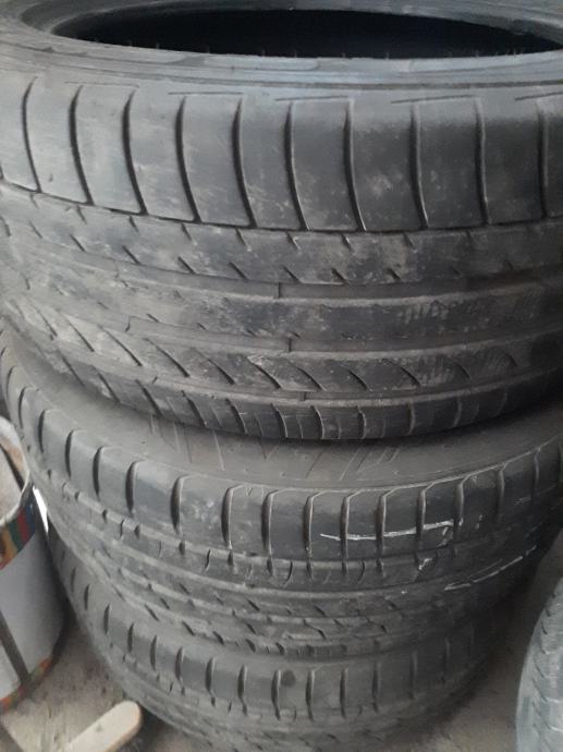 Gume Dunlop 265/45/20 ljetna 4 kom.