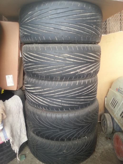 Gume Goodyear 205/45/16 ljetna 3 kom.