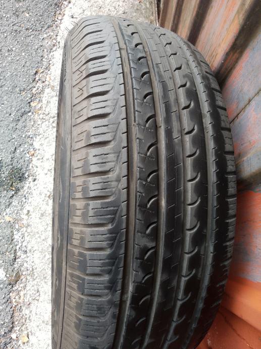 Gume Goodyear 215/65/16 ljetna 2 kom.