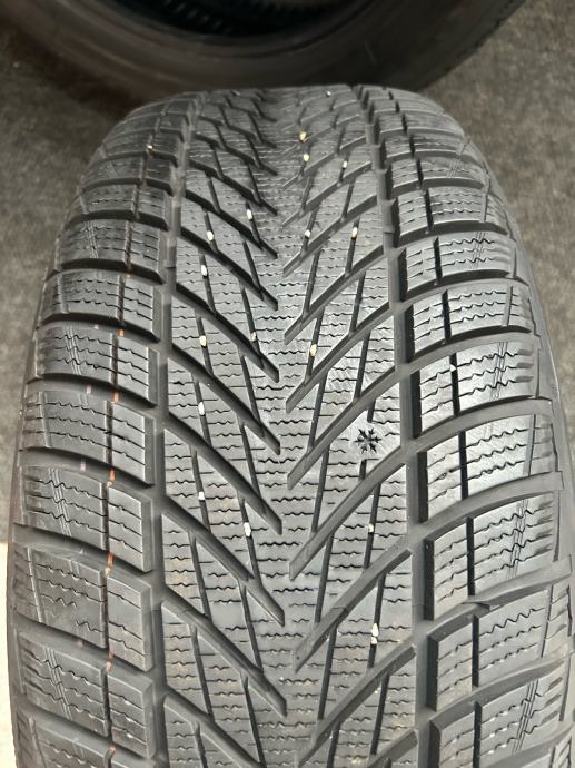 Gume Goodyear 225/50/17 zimska 2 kom.